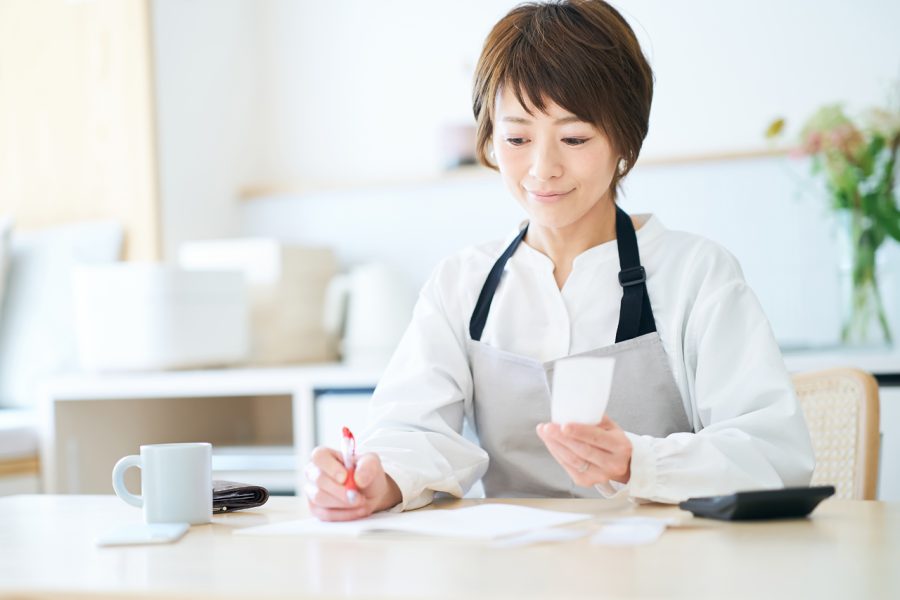 個人事業主の確定申告は税理士に依頼しよう！費用相場とメリットを解説